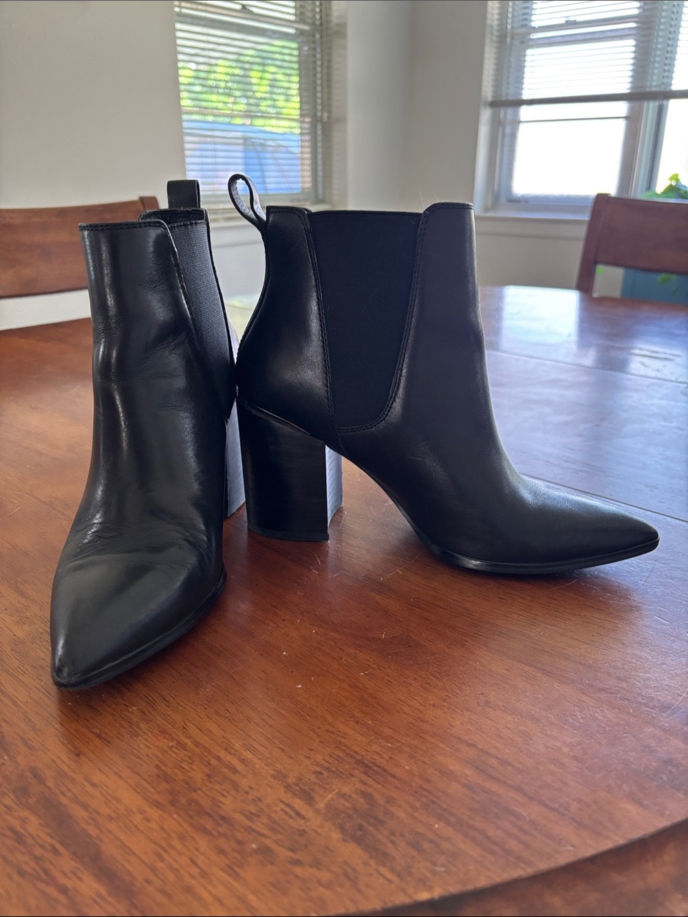 Steve Madden Women's Black Leather Pointed-Toe Block Heel Chelsea Booties